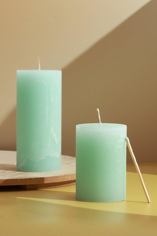 g decor Scented Breeze Collection Green Marbled Pillar Candle With Garden Retreat Scent