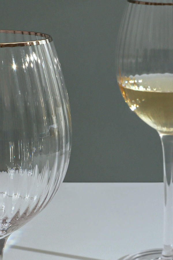 G Decor Set Of 4 Subtle Textured Ribbed Wine Glasses With Silver Rim Set Of 4