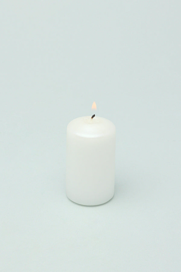 G Decor Set Of 4 Varnished Shimmer Pillar Candles White