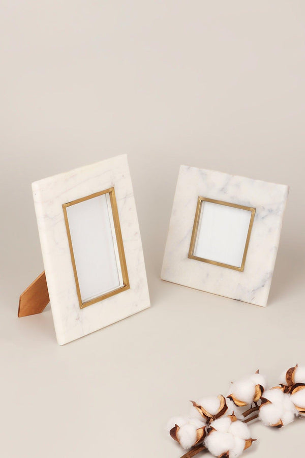 g decor Soléa Dorada Handcrafted White Marble & Brass Photo Frame Stunning Picture Display Small
