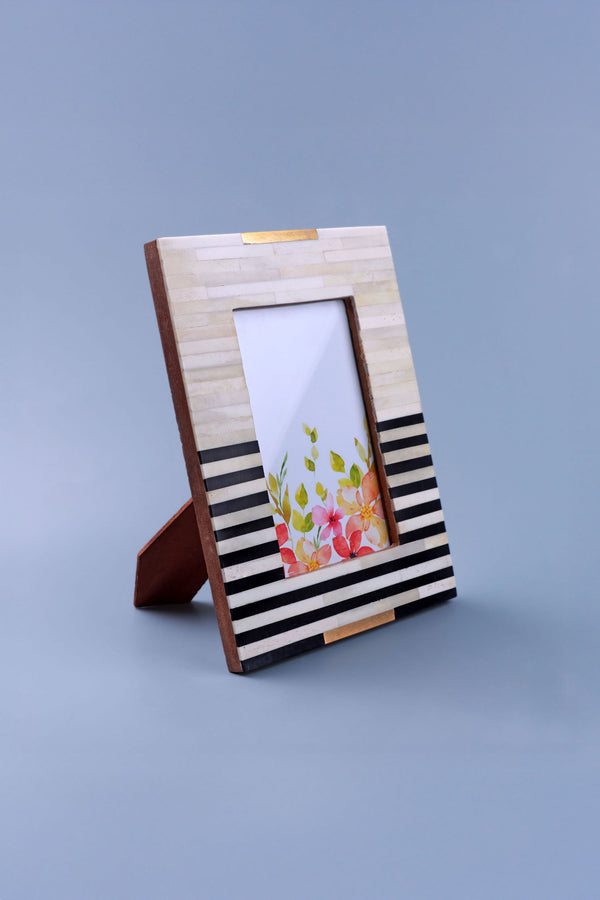 G Decor The Blackline Edit Handcrafted Horn Bone & Brass Photo Frame Monochrome Stripe Picture Display Small