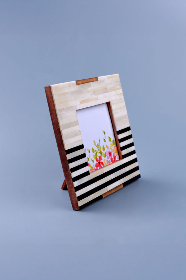G Decor The Blackline Edit Handcrafted Horn Bone & Brass Photo Frame Monochrome Stripe Picture Display Small