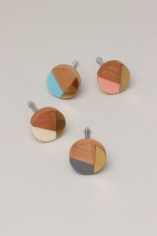 g decor Three-Tone Wood Resin & Brass Accent Knob Cabinet Handle White