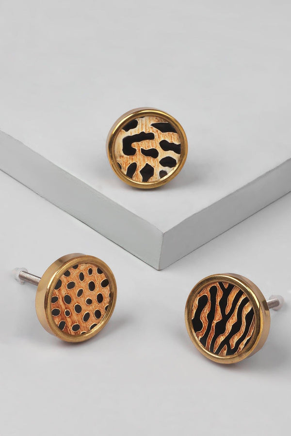 g decor Wild Luxe Brass Knobs Animal Print Collection Giraffe