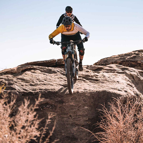 G Form E-Line MTB Knee Guards