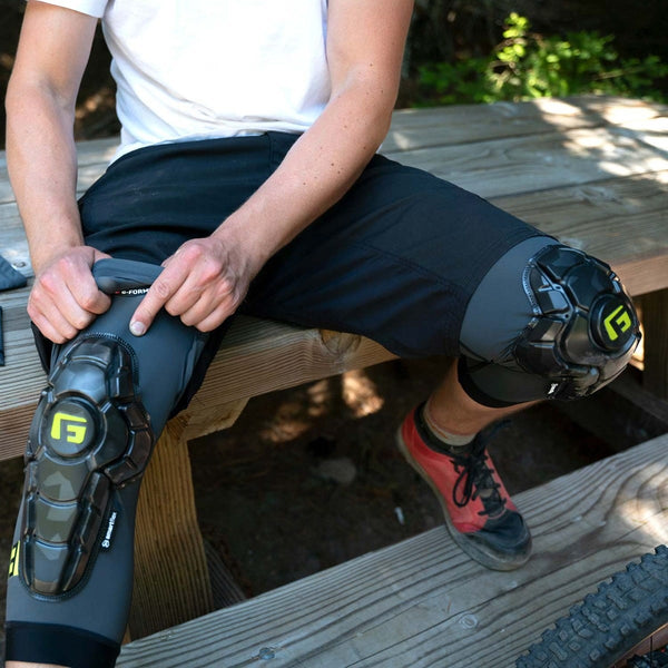 G Form Pro-X3 MTB Knee Guards (Youth)