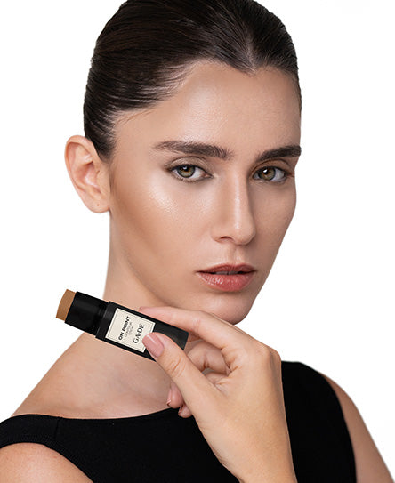 Ga De CONTOUR STICK ON POINT #01 Subtle Matte Contour Stick For Natural Dimension