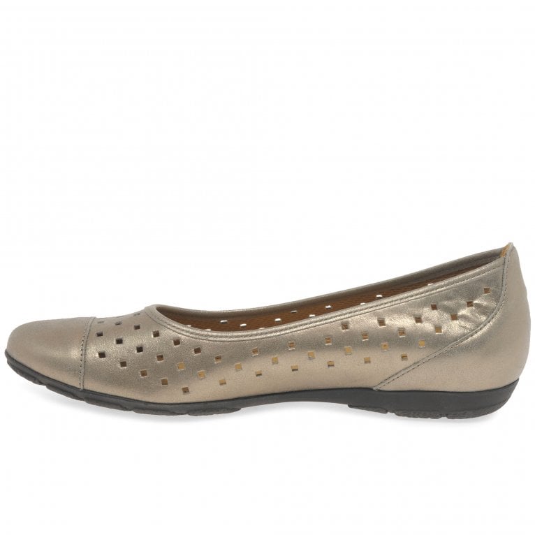 Gabor Gabor Ruffle Womens Punched Detail Casual Shoes