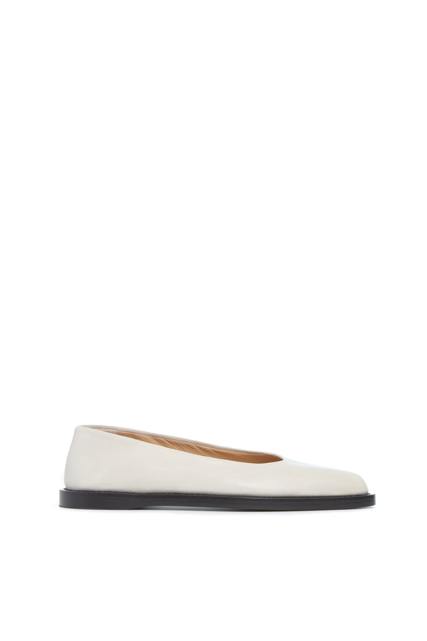 gabriela hearst Kati Ballerina Flat Shoe in Cream Leather