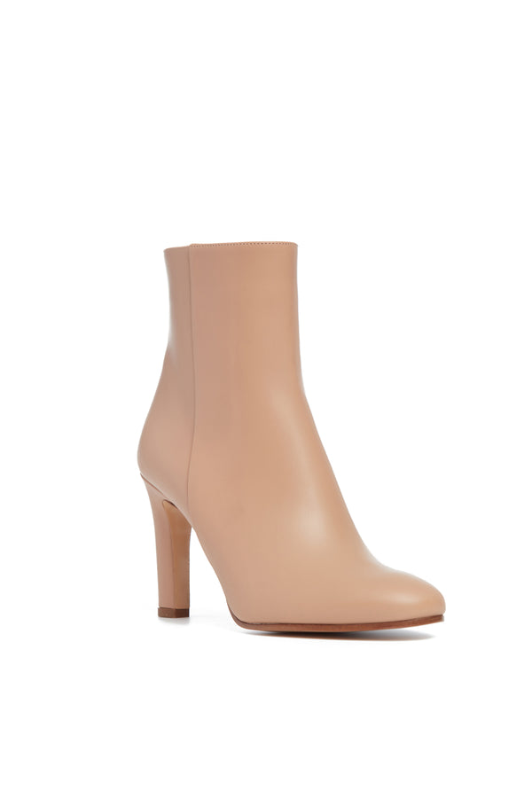 Gabriela Hearst Lila Ankle Boot In Dark Camel Leather