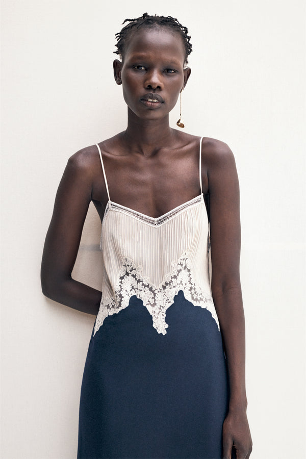 Gabriela Hearst Venus Shell Single Earring In 18K Yellow Gold