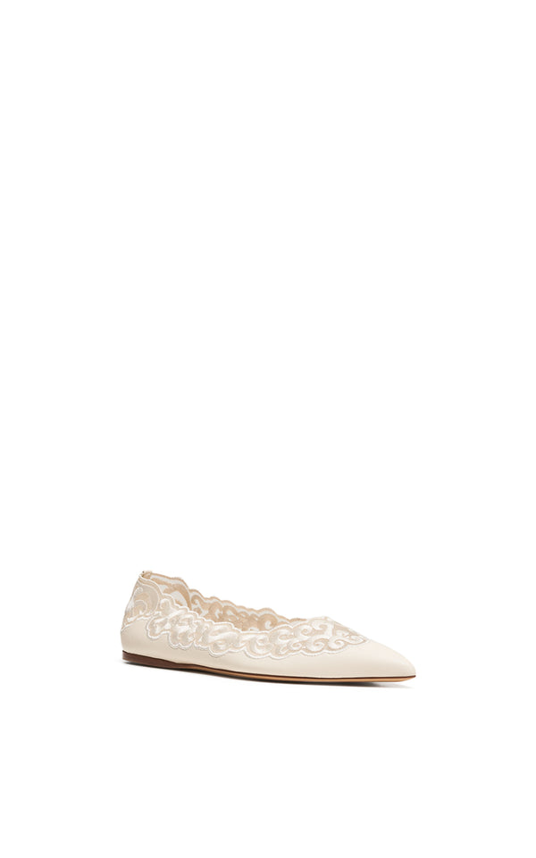 Gabriela Hearst Ziva Flat Shoe In Ivory Nappa Leather And Silk Lace