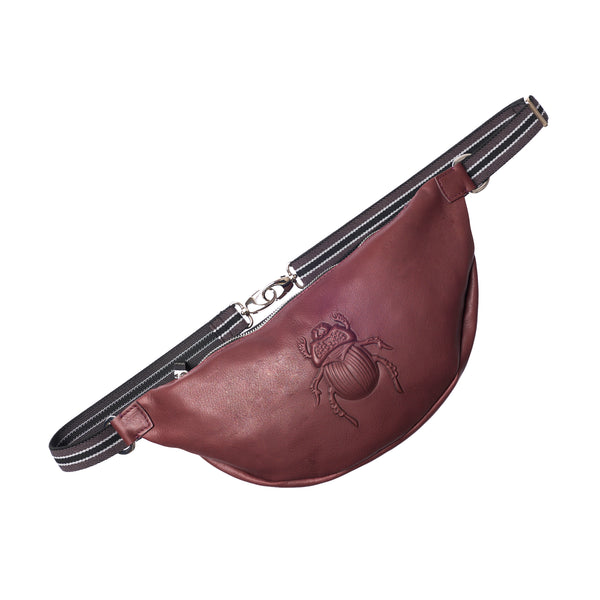 gabriele frantzen Belt Bag - Scarabmotive Vino