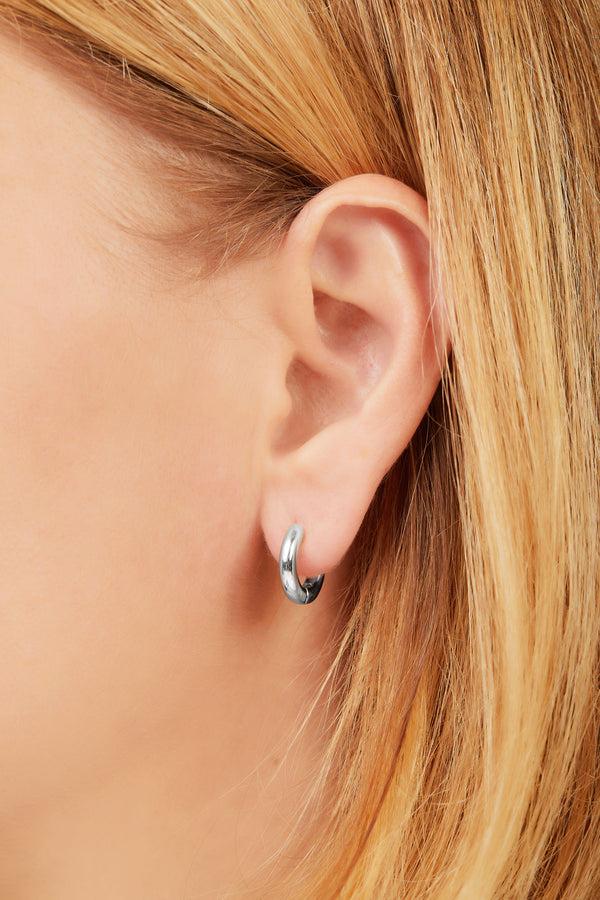 Galleria Armadoro 8 5 Mm Simple Sterling Silver Huggie