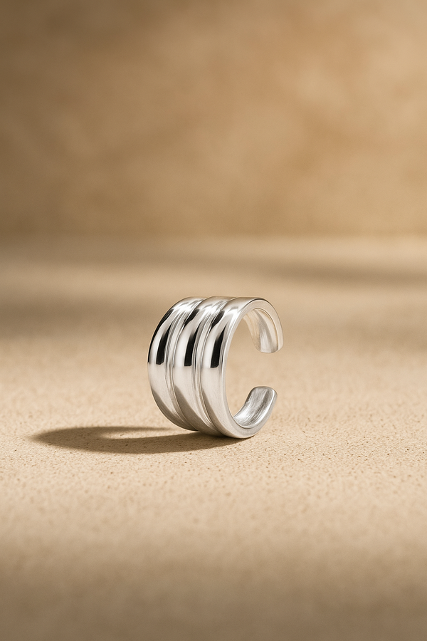 galleria armadoro Como Slver Ear Cuff