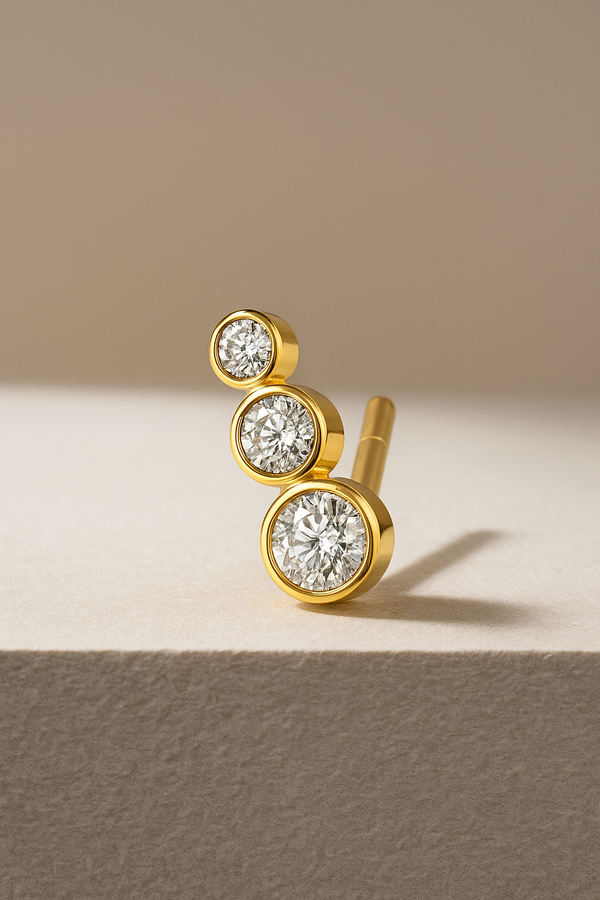 galleria armadoro Lola mini croissant gold vermeil stud earring