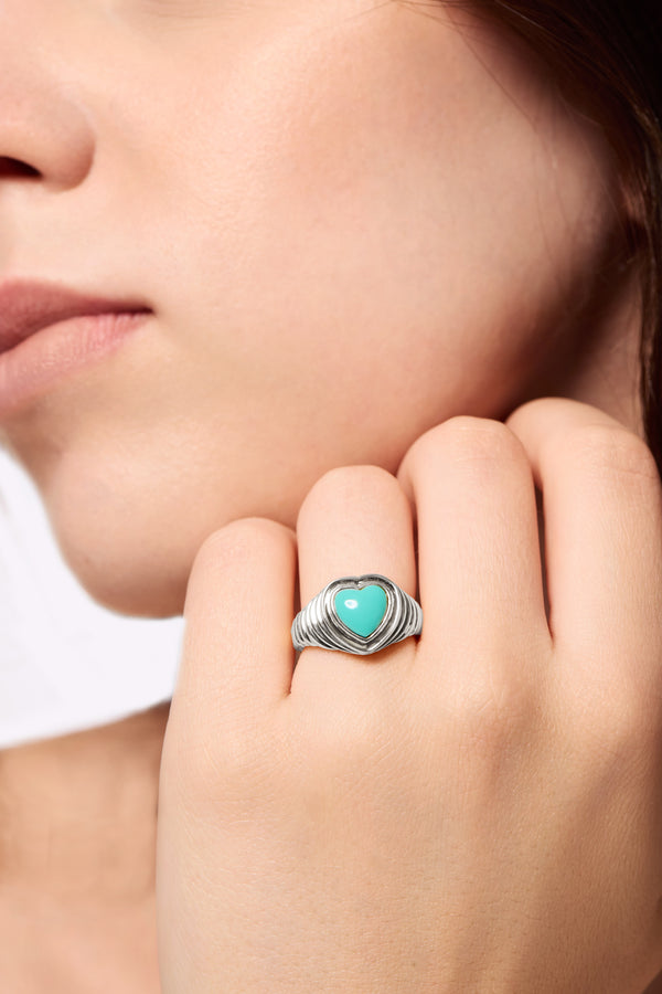 Galleria Armadoro Ridge Heart Turquoise Silver Ring
