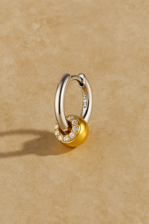 galleria armadoro Soraya Piecing Bead Two-Tone Huggie