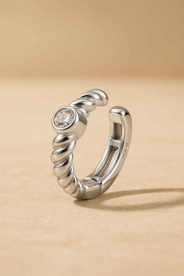 galleria armadoro Speira round cz sterling silver ear cuff