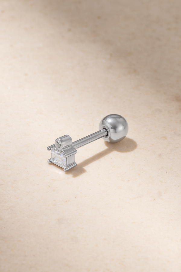 galleria armadoro Super Mini Baguette Silver Stud Earring (ball screw)