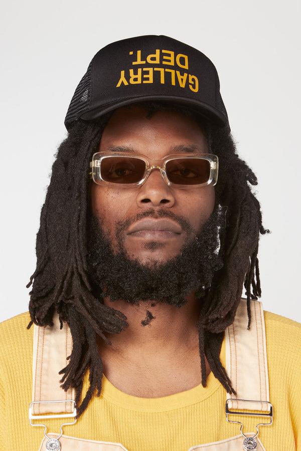 Gallery Dept. FUCKED UP TRUCKER CAP Black