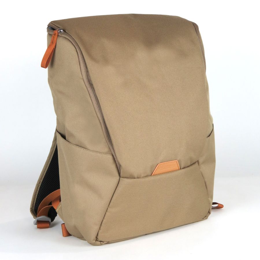 gift company Lightweight Rucksack L - Brown