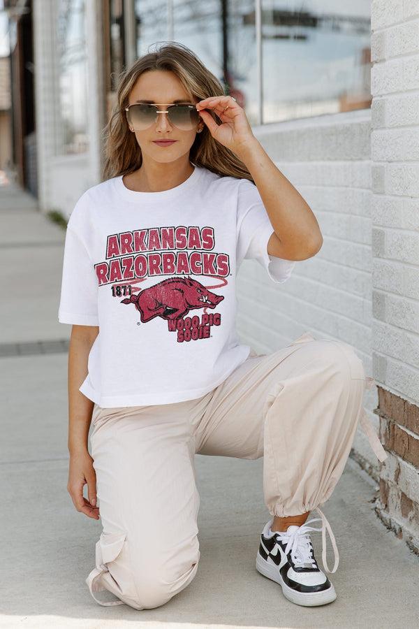 gameday couture ARKANSAS RAZORBACKS GAMEDAY GOALS BOXY FIT WOMEN'S CROP TEE