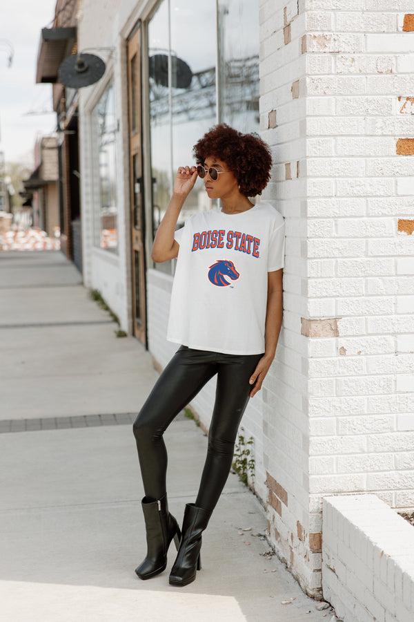 Gameday Couture BOISE STATE BRONCOS Around We Go Flowy Tee