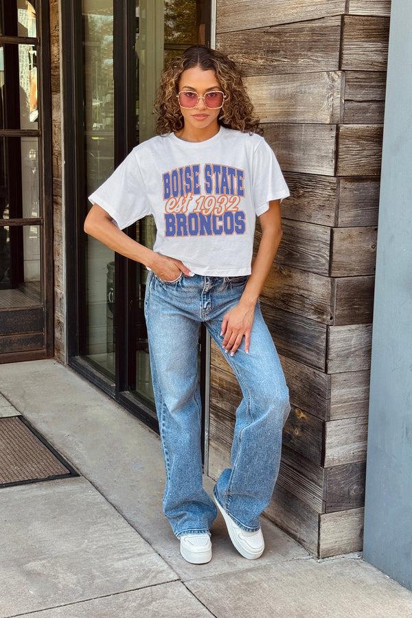 Gameday Couture BOISE STATE BRONCOS DEEP ROOTS BOXY FIT WOMEN'S CROPPED TEE