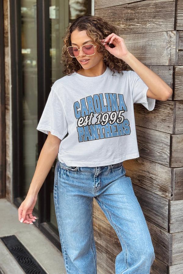 Gameday Couture CAROLINA PANTHERS DEEP ROOTS BOXY FIT CROPPED TEE