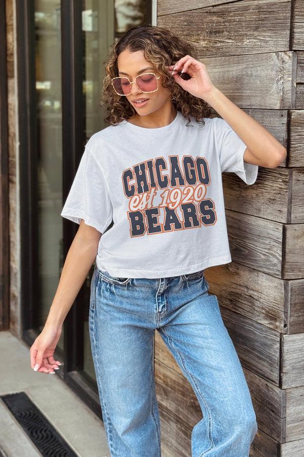 Gameday Couture CHICAGO BEARS DEEP ROOTS BOXY FIT CROPPED TEE