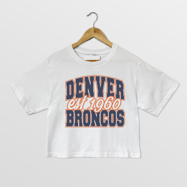 gameday couture DENVER BRONCOS DEEP ROOTS BOXY FIT CROPPED TEE