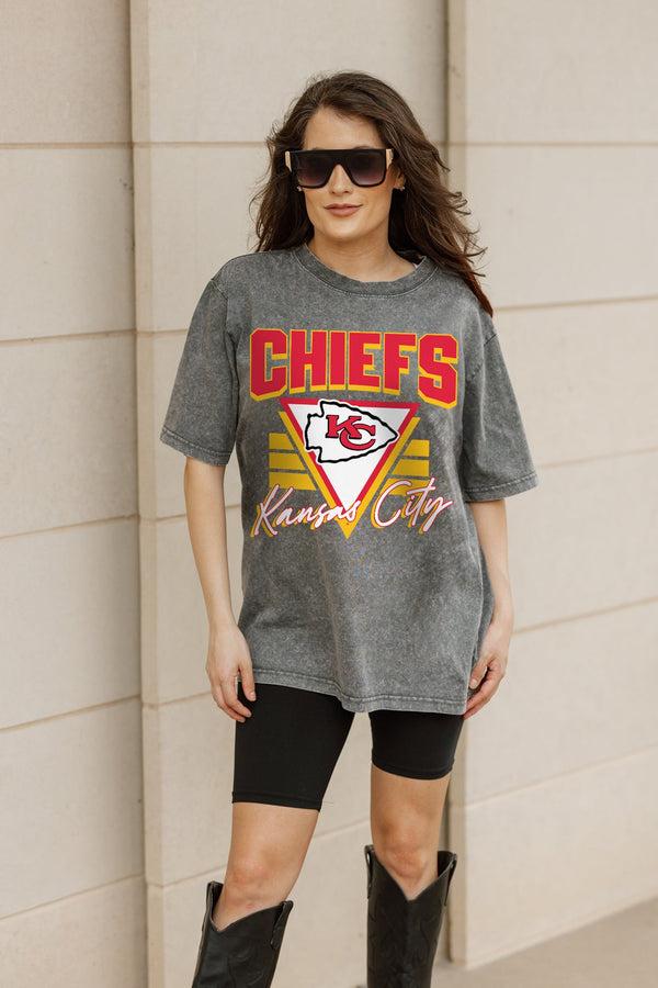 Gameday Couture KANSAS CITY CHIEFS Play It Forward Oversized Crewneck Tee