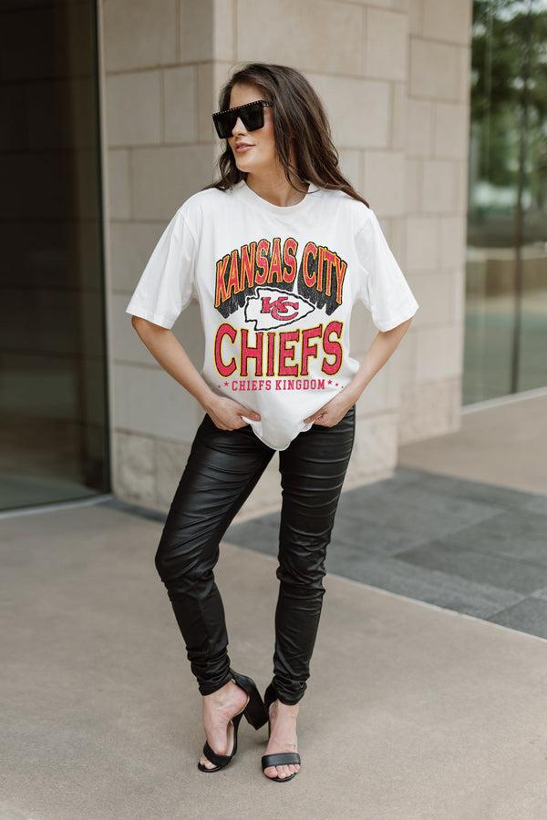 gameday couture KANSAS CITY CHIEFS Shakedown Oversized Crewneck Tee