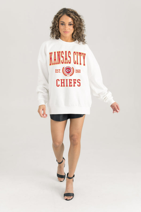 gameday couture KANSAS CITY CHIEFS Timeless Triumph Fleece Crewneck Pullover