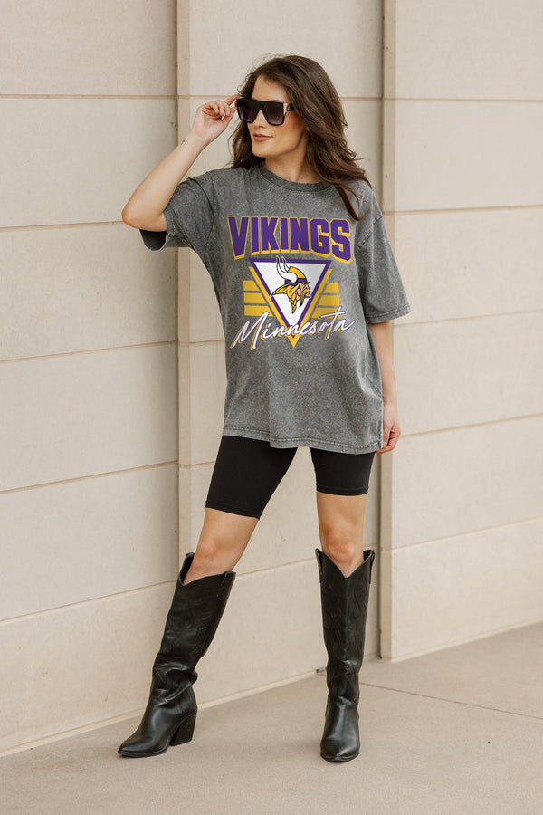 Gameday Couture MINNESOTA VIKINGS Play It Forward Oversized Crewneck Tee