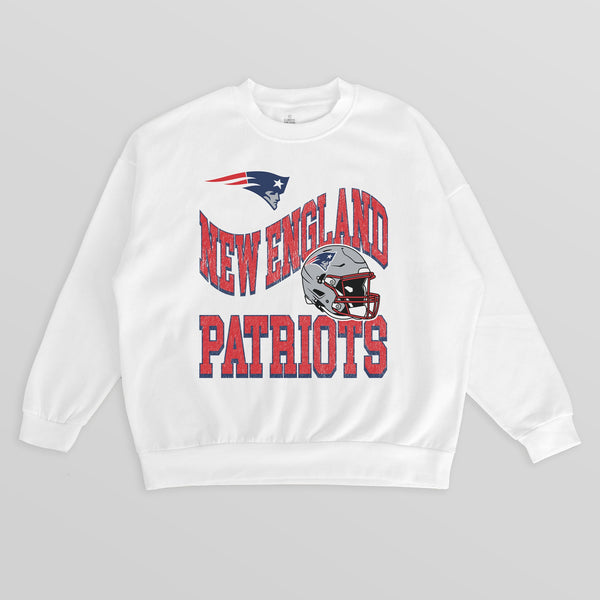 gameday couture NEW ENGLAND PATRIOTS HARD EARNED PREMIUM FLEECE CREWNECK PULLOVER