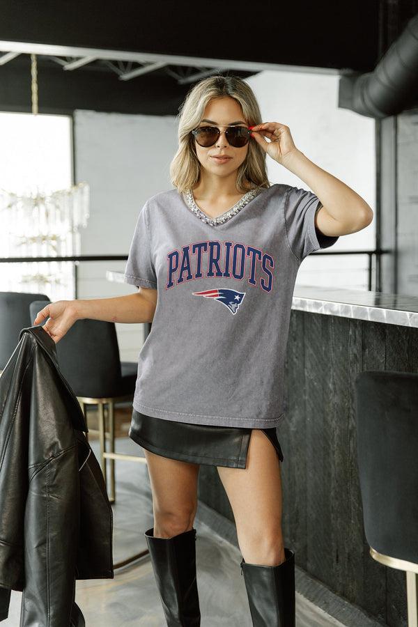 gameday couture NEW ENGLAND PATRIOTS ICONIC EDGE RHINESTONE TRIM V-NECK TEE