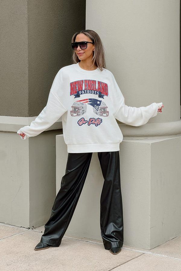 gameday couture NEW ENGLAND PATRIOTS Passing Time Fleece Crewneck Pullover