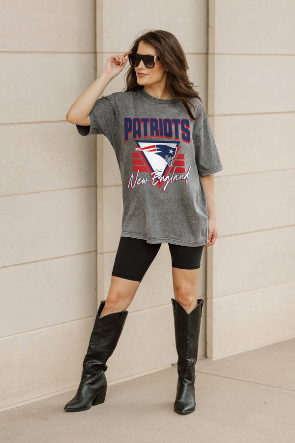 Gameday Couture NEW ENGLAND PATRIOTS Play It Forward Oversized Crewneck Tee