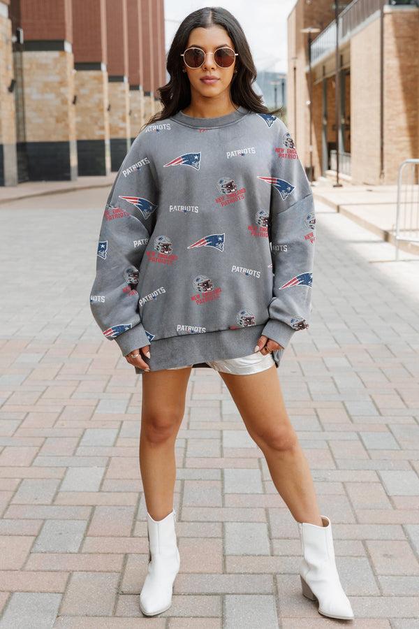 gameday couture NEW ENGLAND PATRIOTS Playback Vintage-Wash Oversized Fleece Crew
