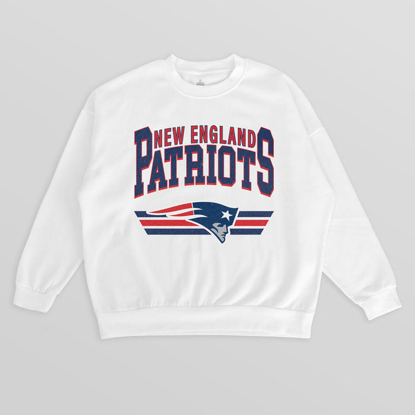 gameday couture NEW ENGLAND PATRIOTS SWIFT STRIKE PREMIUM FLEECE CREWNECK PULLOVER