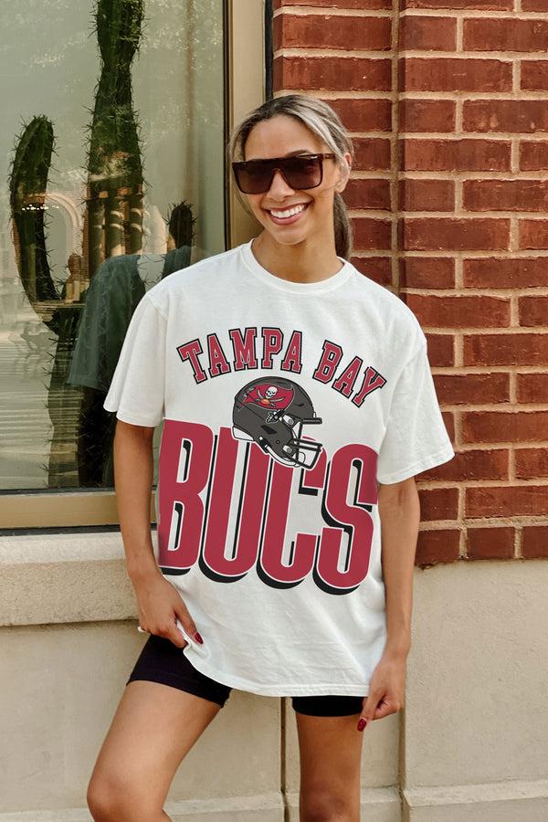 Gameday Couture TAMPA BAY BUCCANEERS FIERCE FOCUS WASHED RELAXED FIT TEE