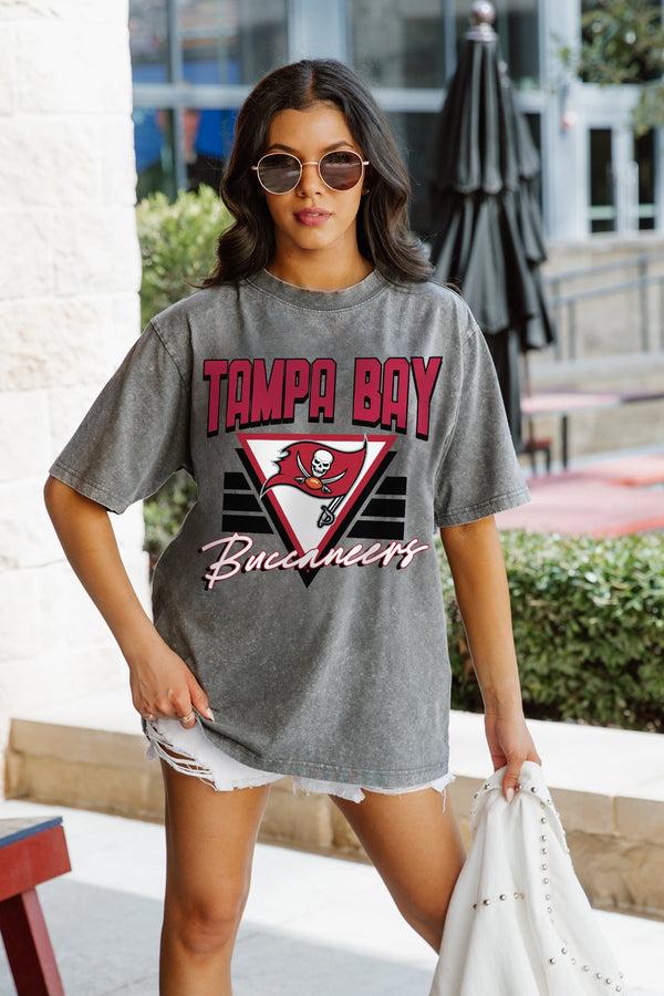 Gameday Couture TAMPA BAY BUCCANEERS Play It Forward Oversized Crewneck Tee