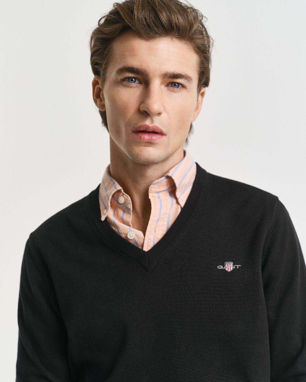 Gant Classic Cotton V-Neck Sweater Black