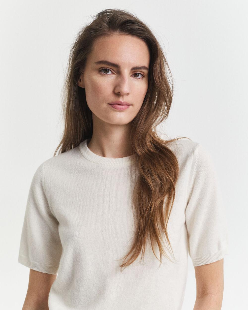 Gant Superfine Lambswool Short Sleeve Crew Neck Sweater Cream
