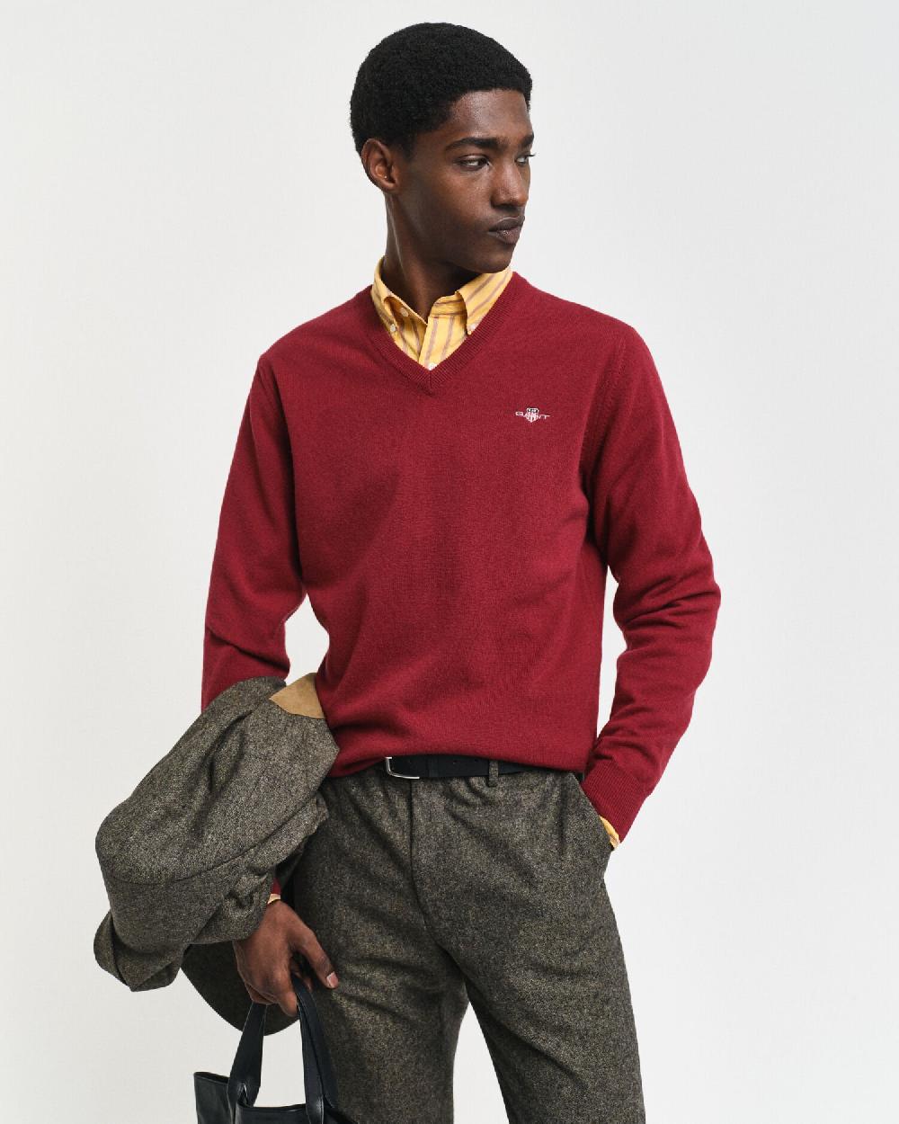 gant Superfine Lambswool V-Neck Sweater plumped red