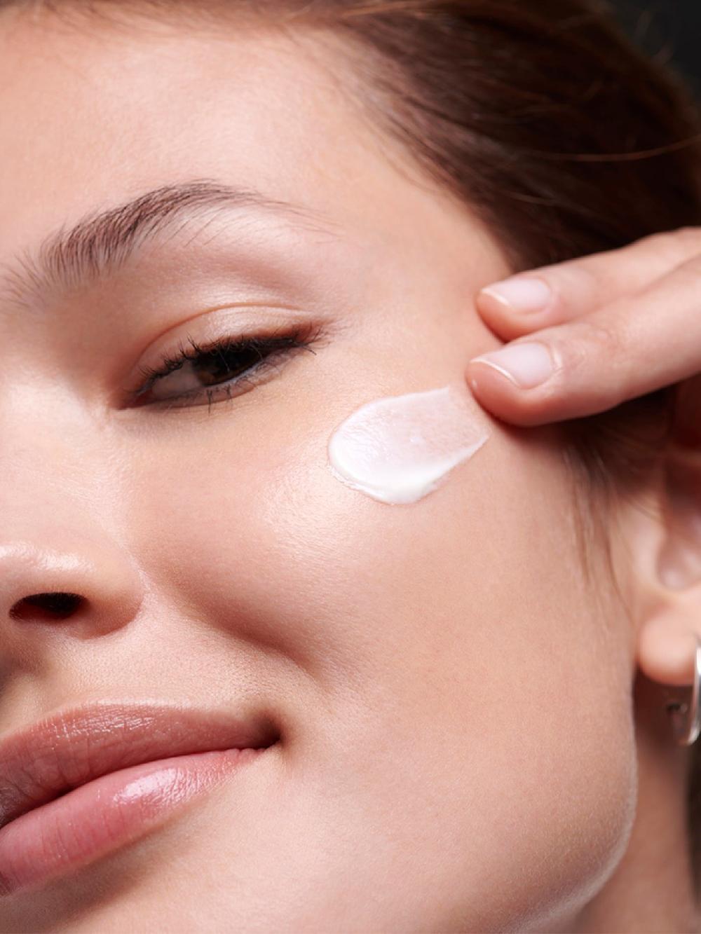 Garnier VITAMIN C Garnier Vitamin C Brightening Day Cream