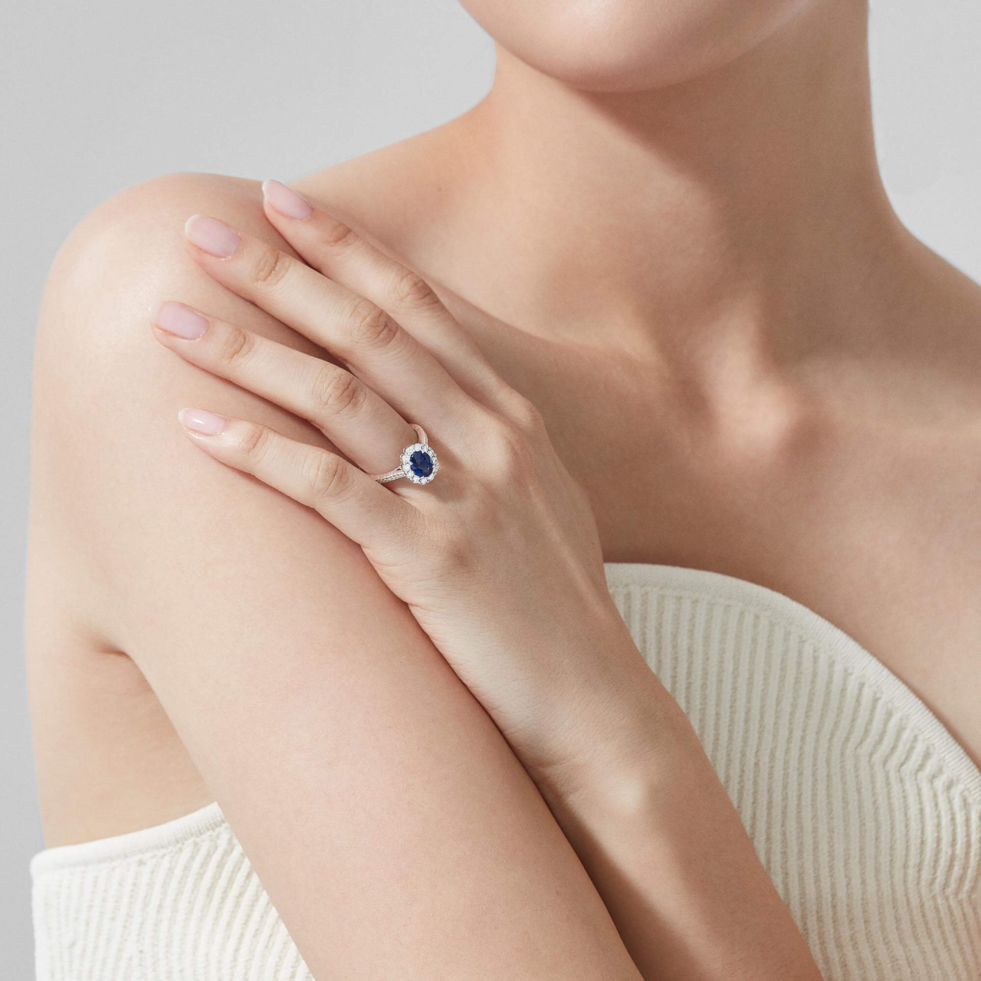 Garrard 1735 Sapphire Ring In Platinum With Diamonds