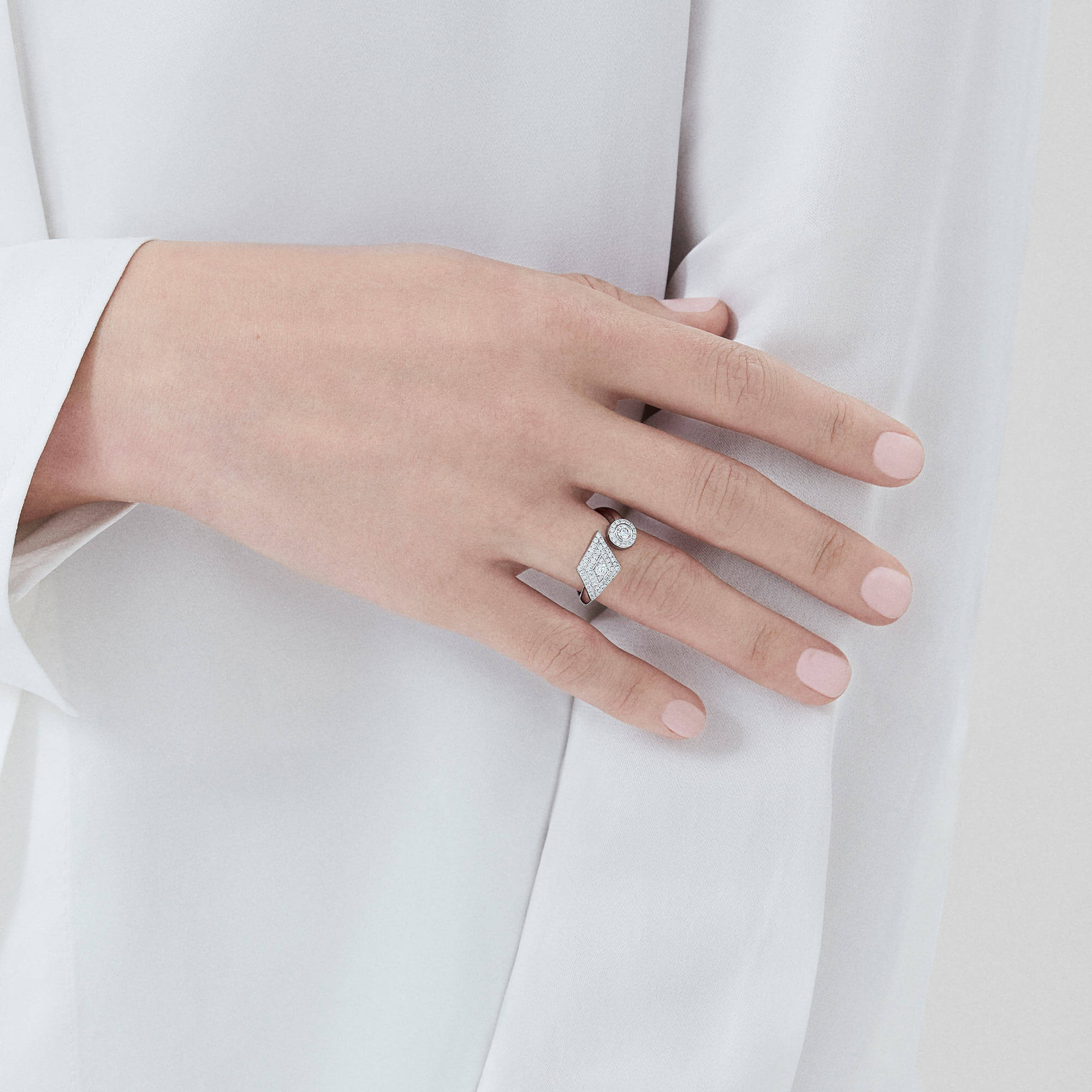 Garrard Albemarle Mini Icons Diamond Ring In 18ct White Gold